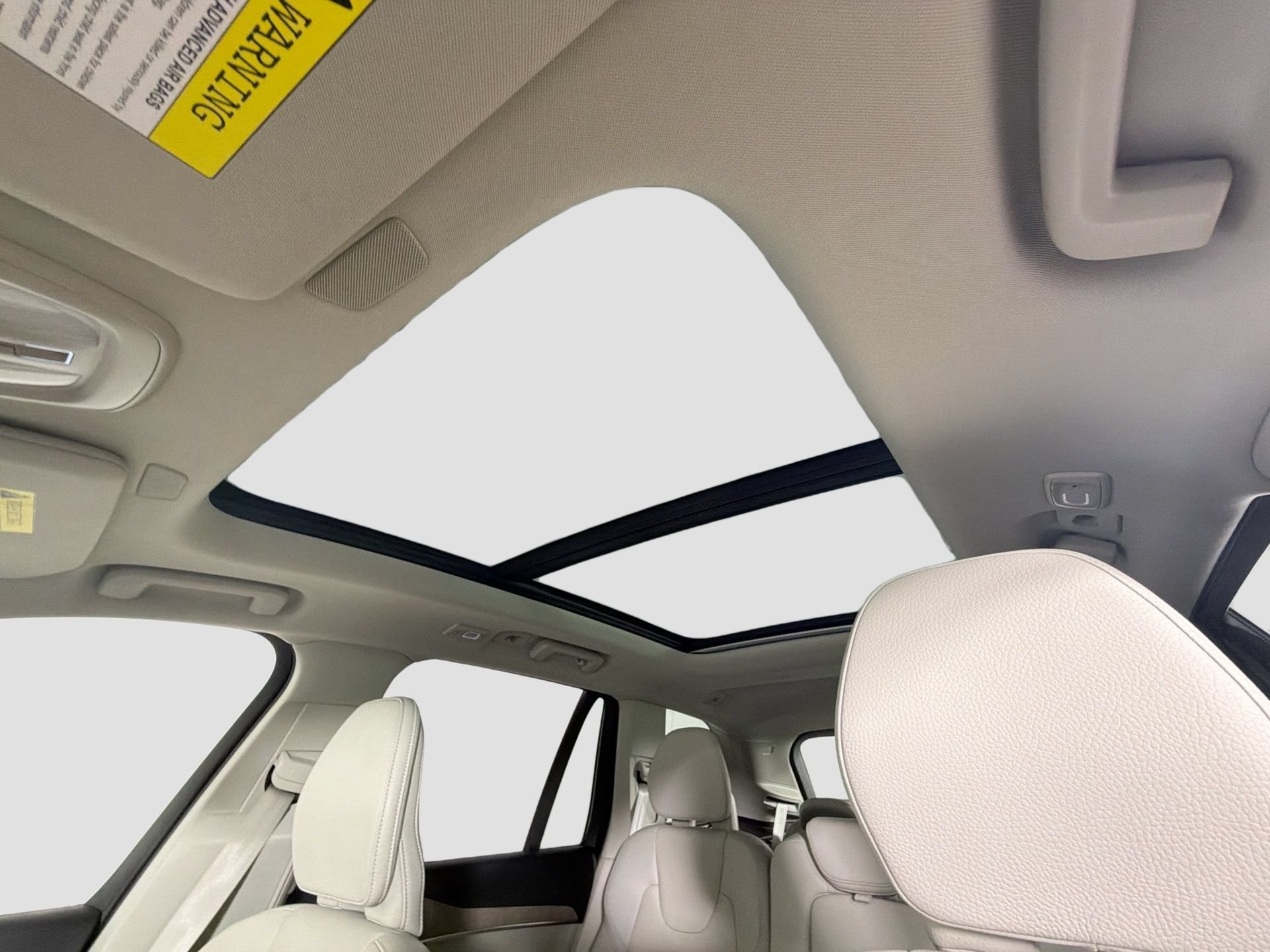 Certified 2024 Volvo XC90 B5 Plus w/ Protection Package AWD/4WD image 21