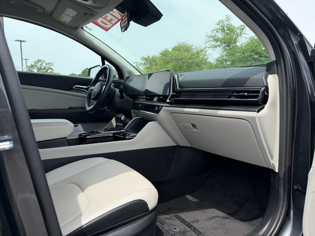 Used 2024 Kia Sportage EX FWD image 32