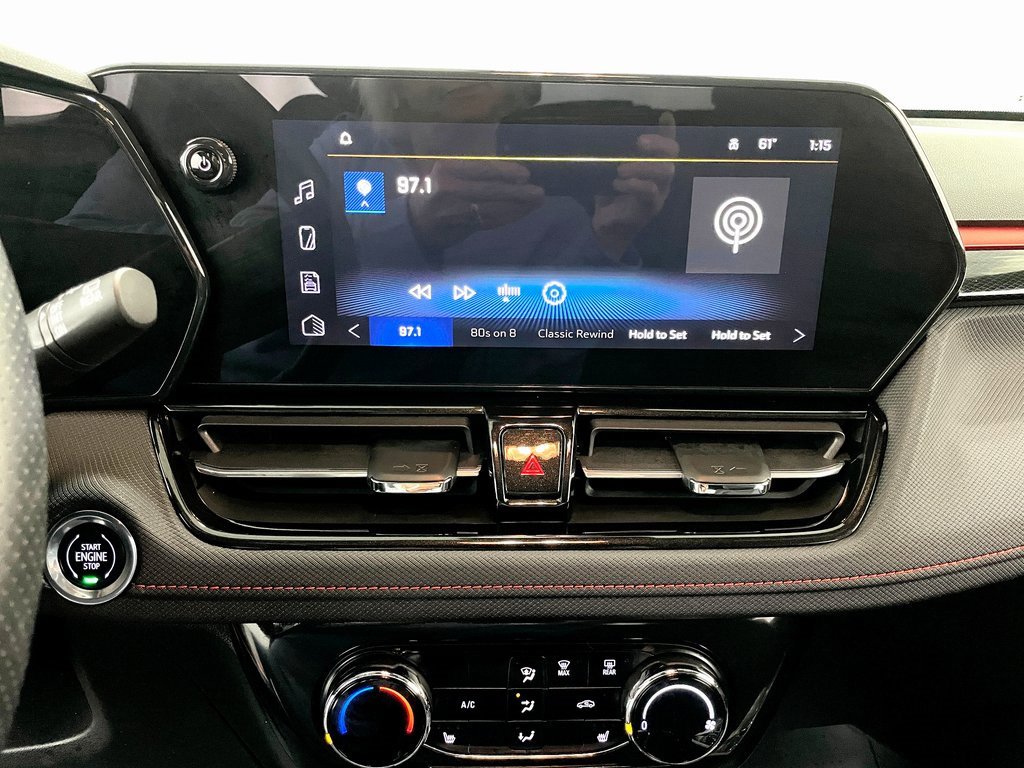 Certified 2024 Chevrolet TrailBlazer RS w/ Driver Confidence Package image 30