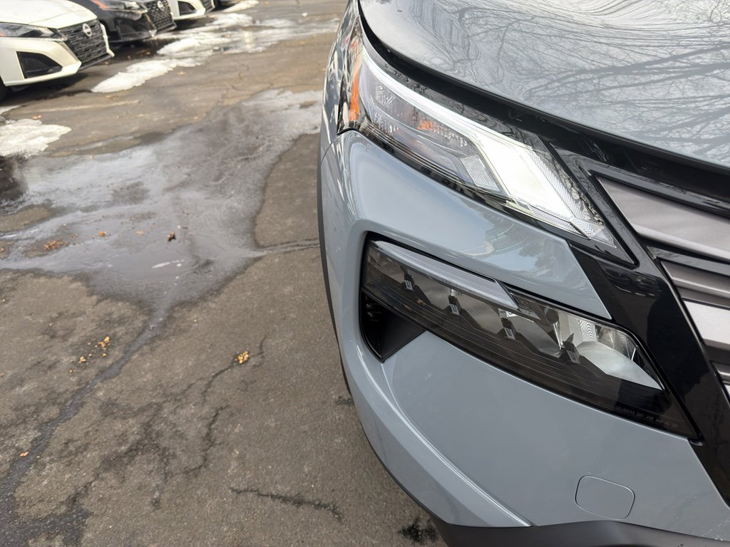 New 2026 Nissan Rogue SV image 10