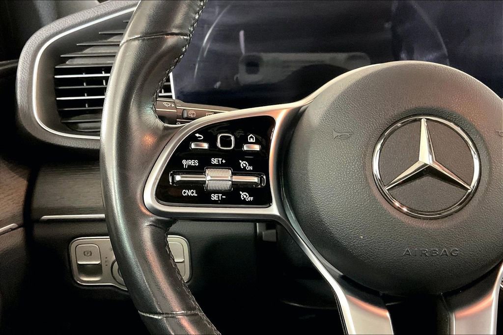 Used 2022 Mercedes-Benz GLE 350 4MATIC w/ Premium Package image 18
