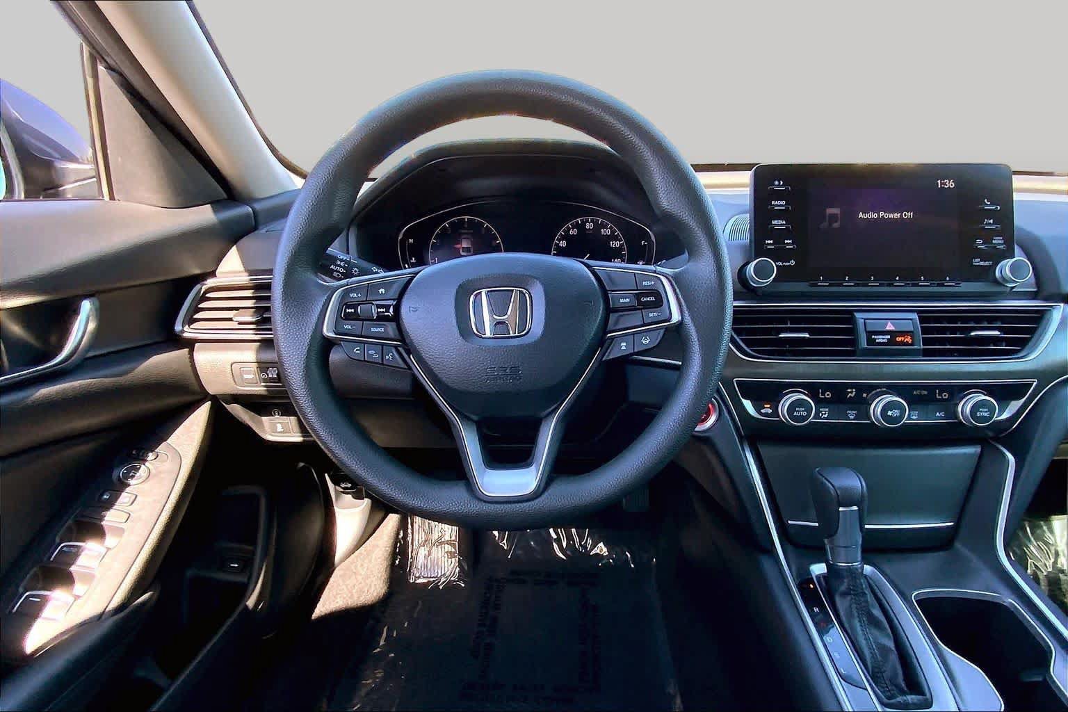 Used 2018 Honda Accord LX image 5