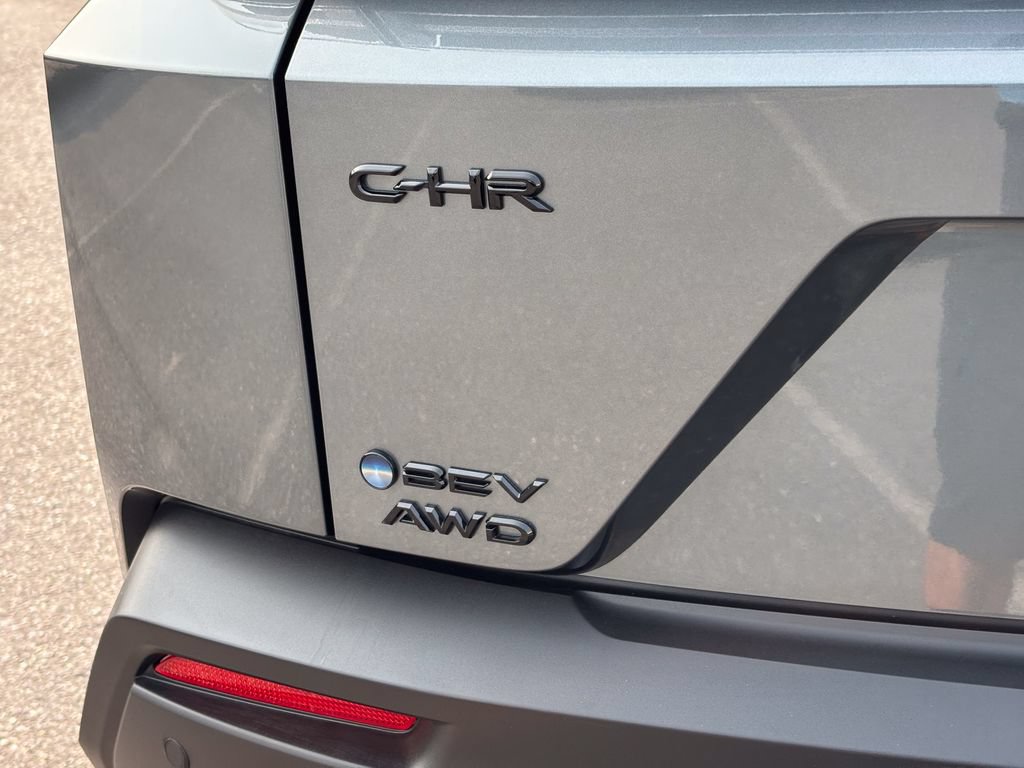 Used 2026 Toyota C-HR AWD/4WD image 12