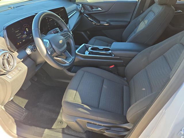 Used 2025 Chevrolet Equinox LT AWD/4WD image 14