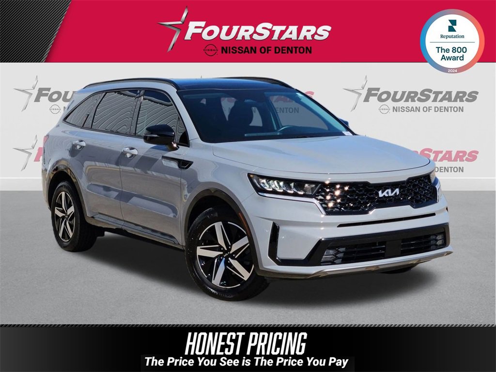 Used 2022 Kia Sorento EX w/ Panoramic Sunroof Package