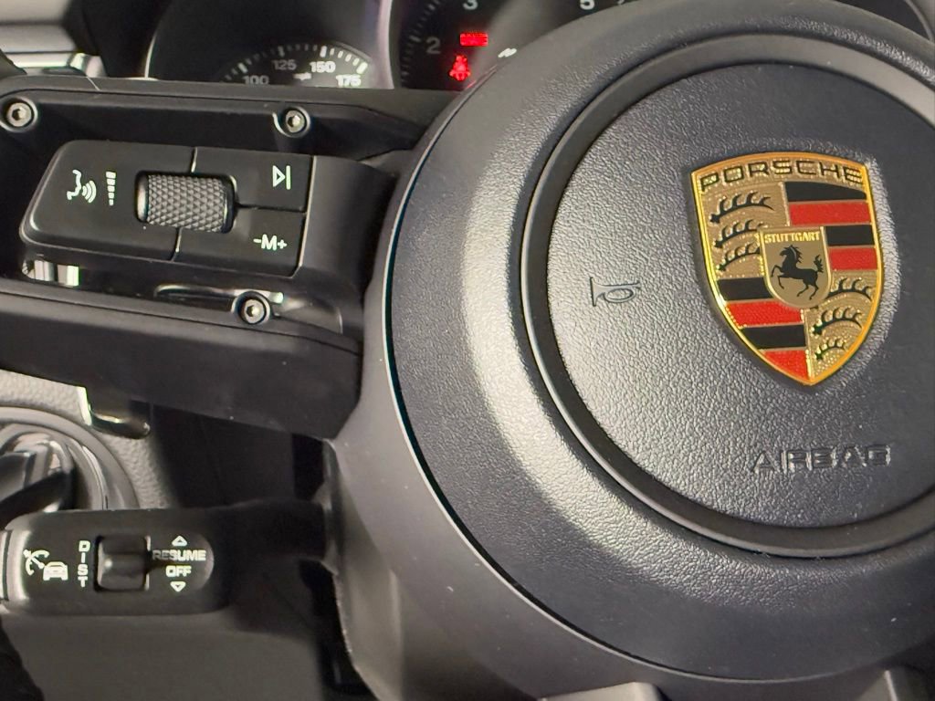 New 2026 Porsche Macan Turbo image 37