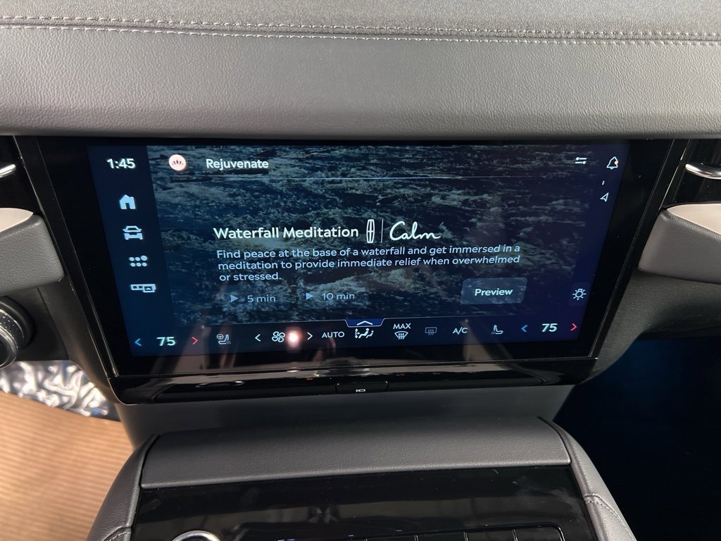 New 2026 Lincoln Navigator Reserve w/ Jet Appearance Package image 9