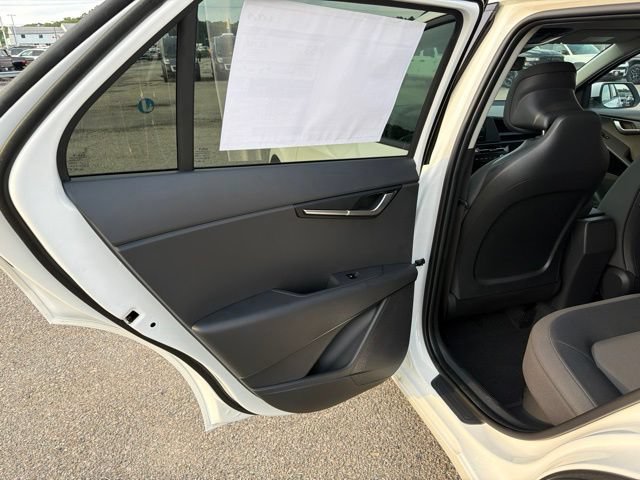New 2026 Kia Niro LX FWD image 11