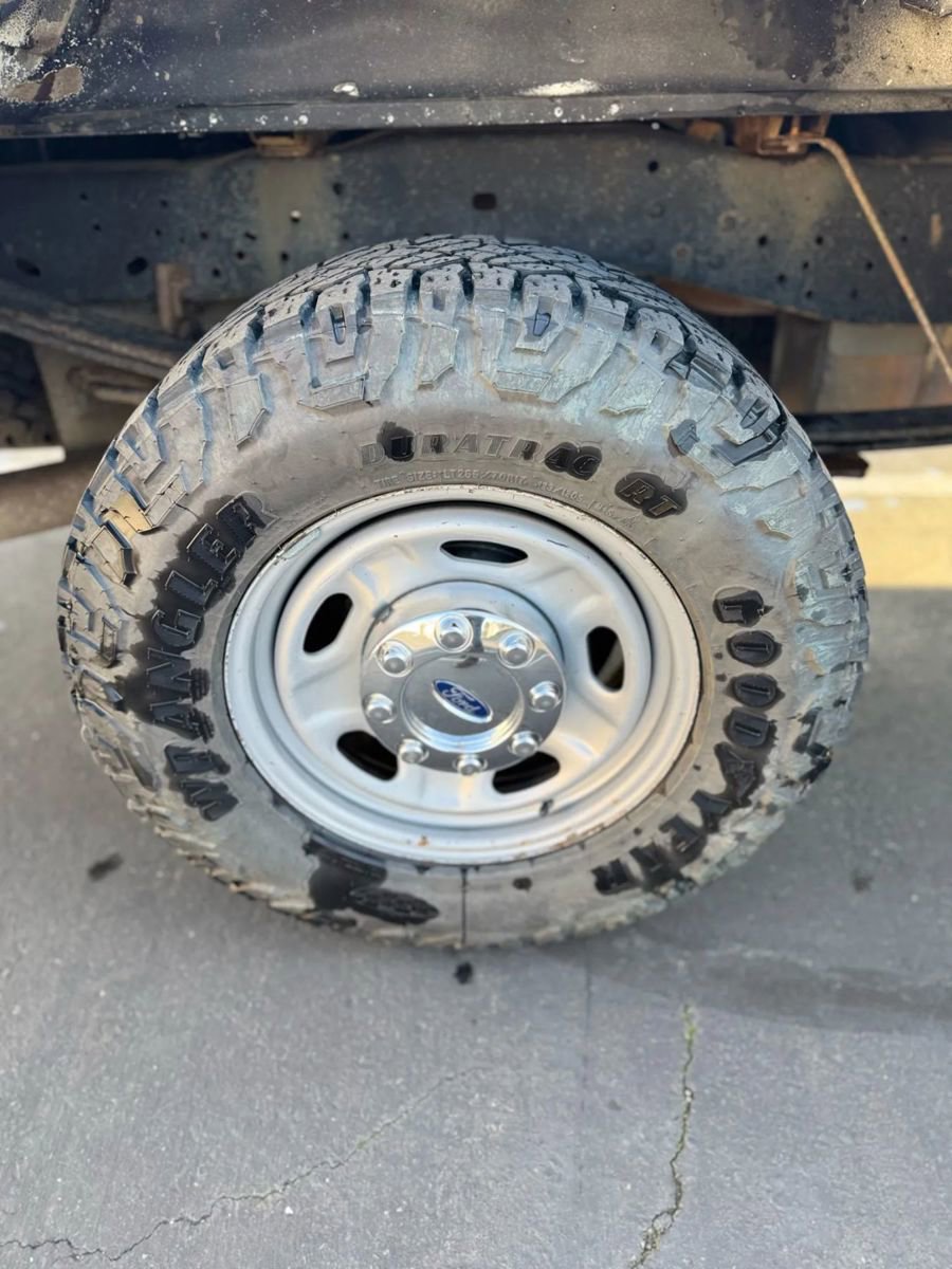 Used 2015 Ford F250 XL w/ Power Equipment Group image 10