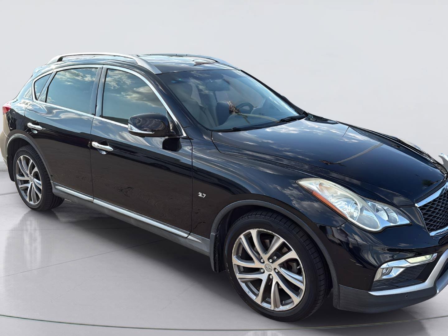 Used 2016 INFINITI QX50 2WD w/ Technology Package image 5