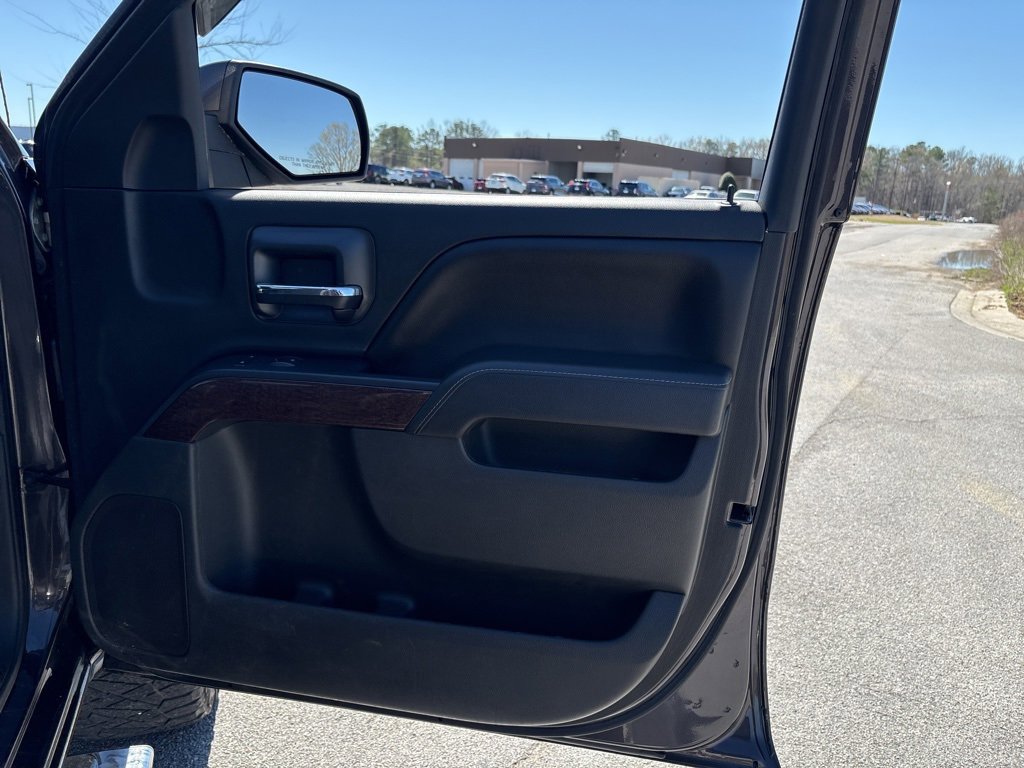 Used 2016 Chevrolet Silverado 1500 LT w/ All Star Edition image 38