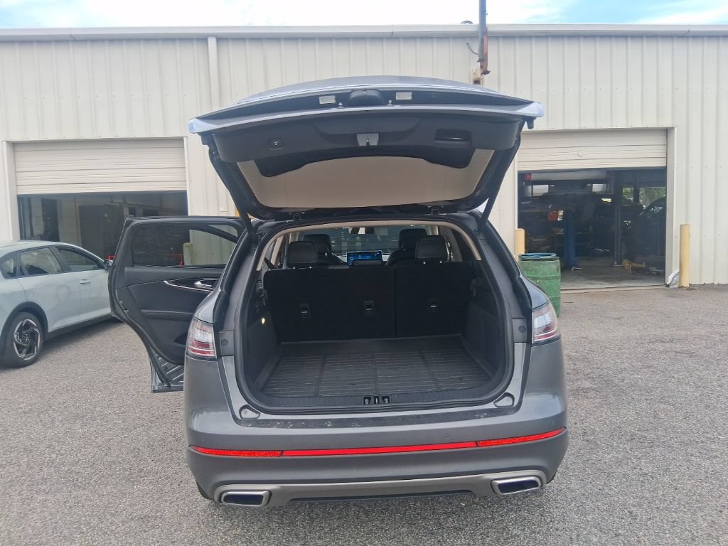Used 2023 Lincoln Nautilus Reserve w/ Equipment Group 201A AWD/4WD image 22