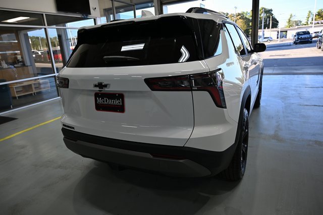 New 2026 Chevrolet Equinox LT w/ Convenience Package II image 5