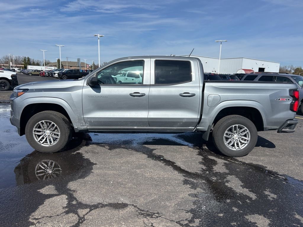 Used 2025 Chevrolet Colorado LT w/ LT Convenience Package image 5