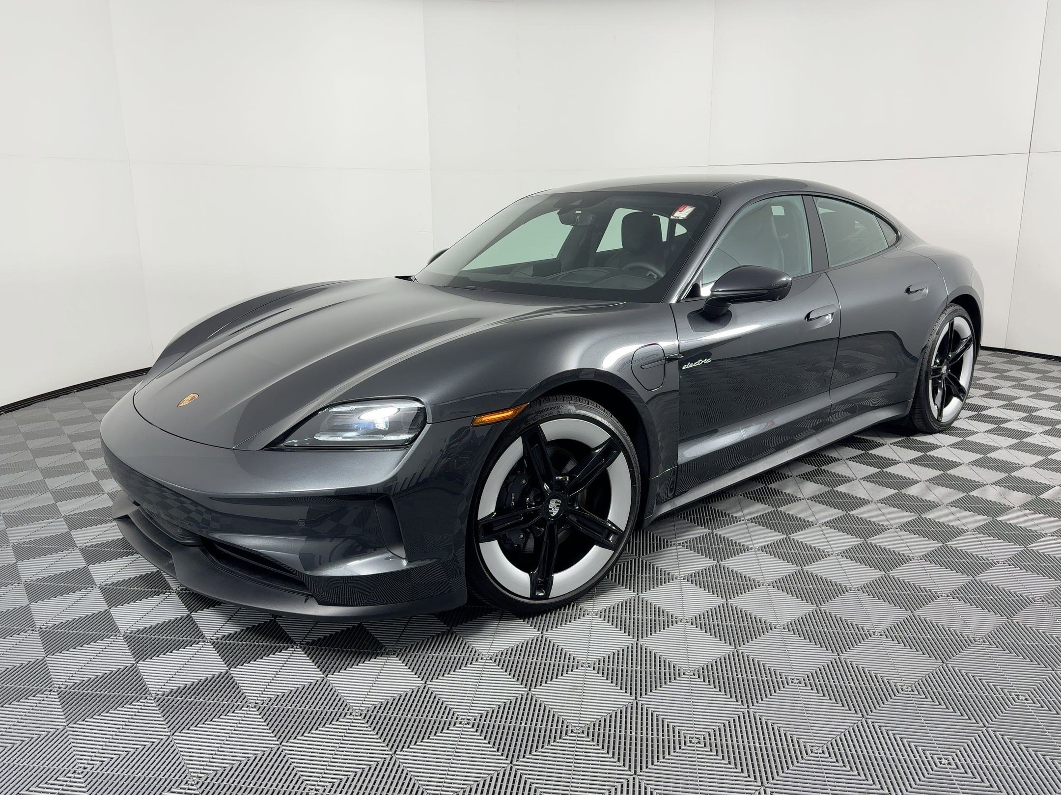 Used 2025 Porsche Taycan