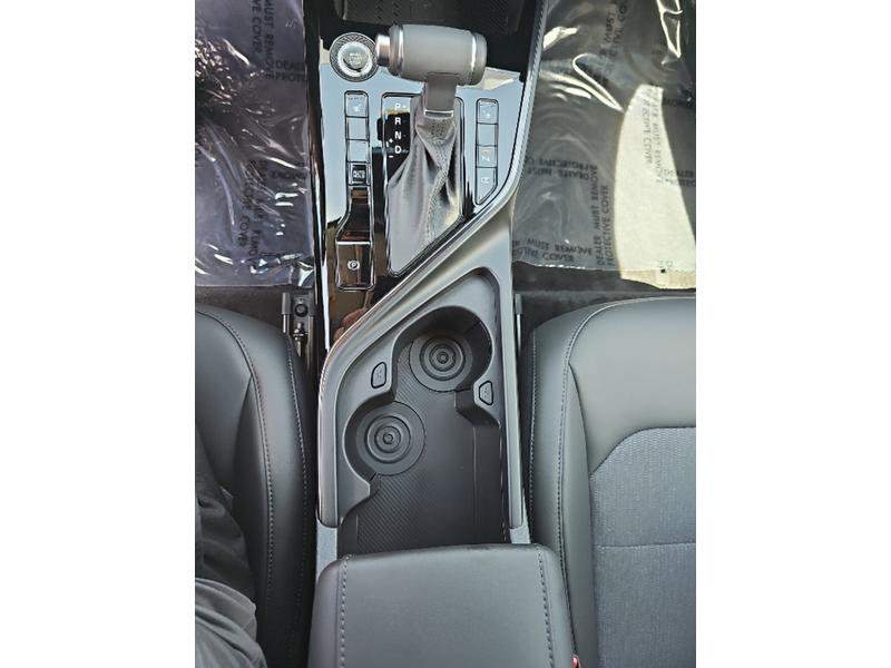 New 2025 Kia Niro EX Touring image 19