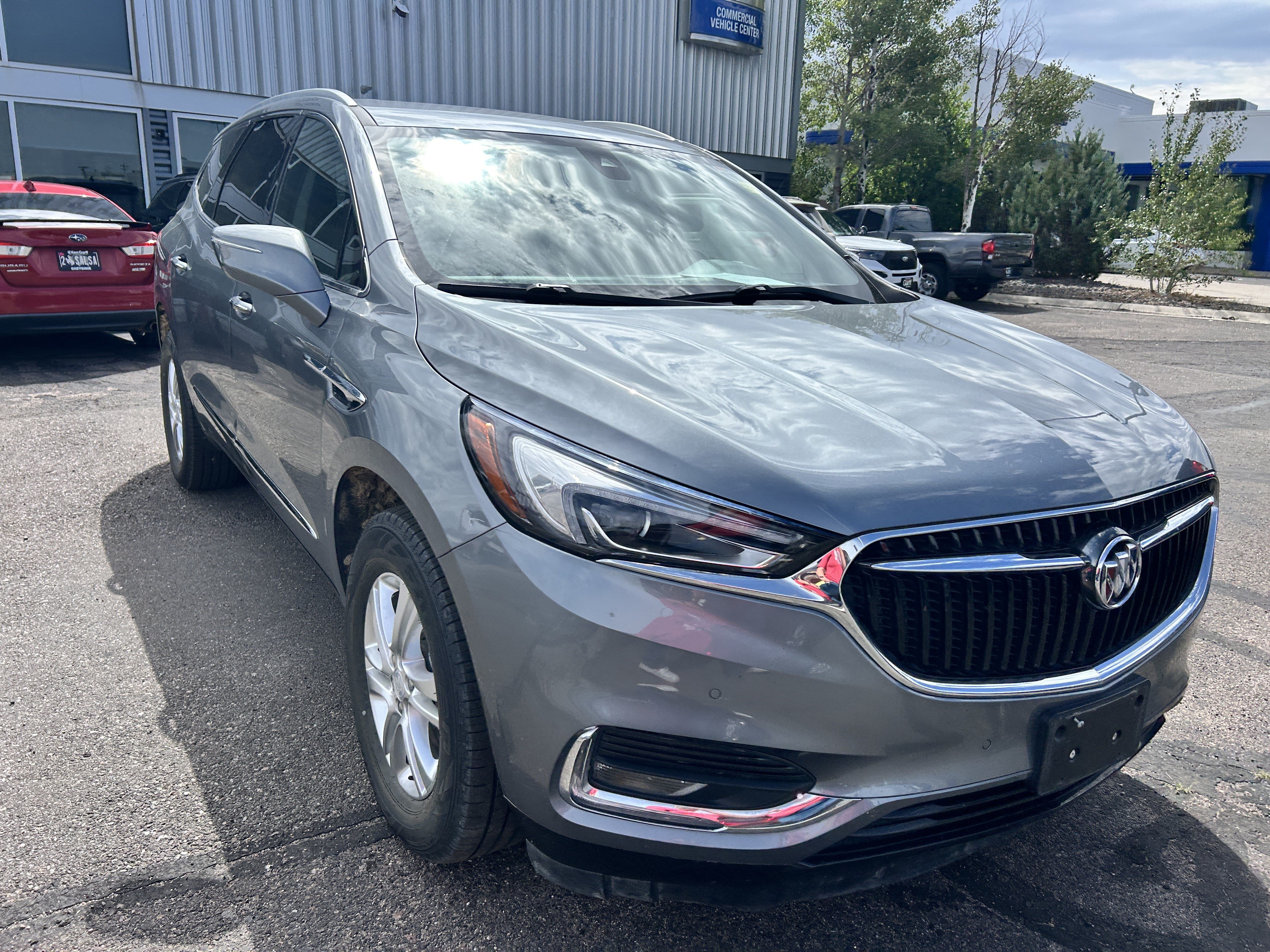 Used 2021 Buick Enclave Premium AWD/4WD image 7
