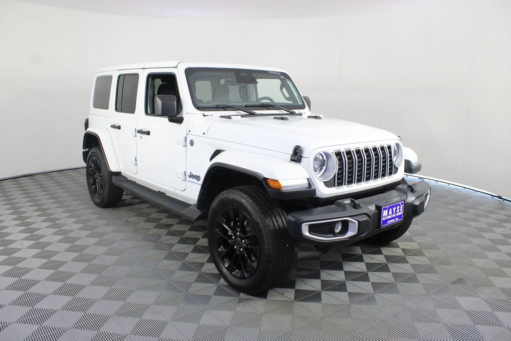 Used 2025 Jeep Wrangler Unlimited Sahara AWD/4WD image 24