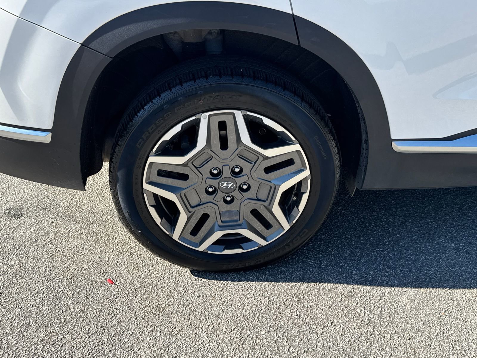 Used 2023 Hyundai Santa Fe SEL Convenience image 17