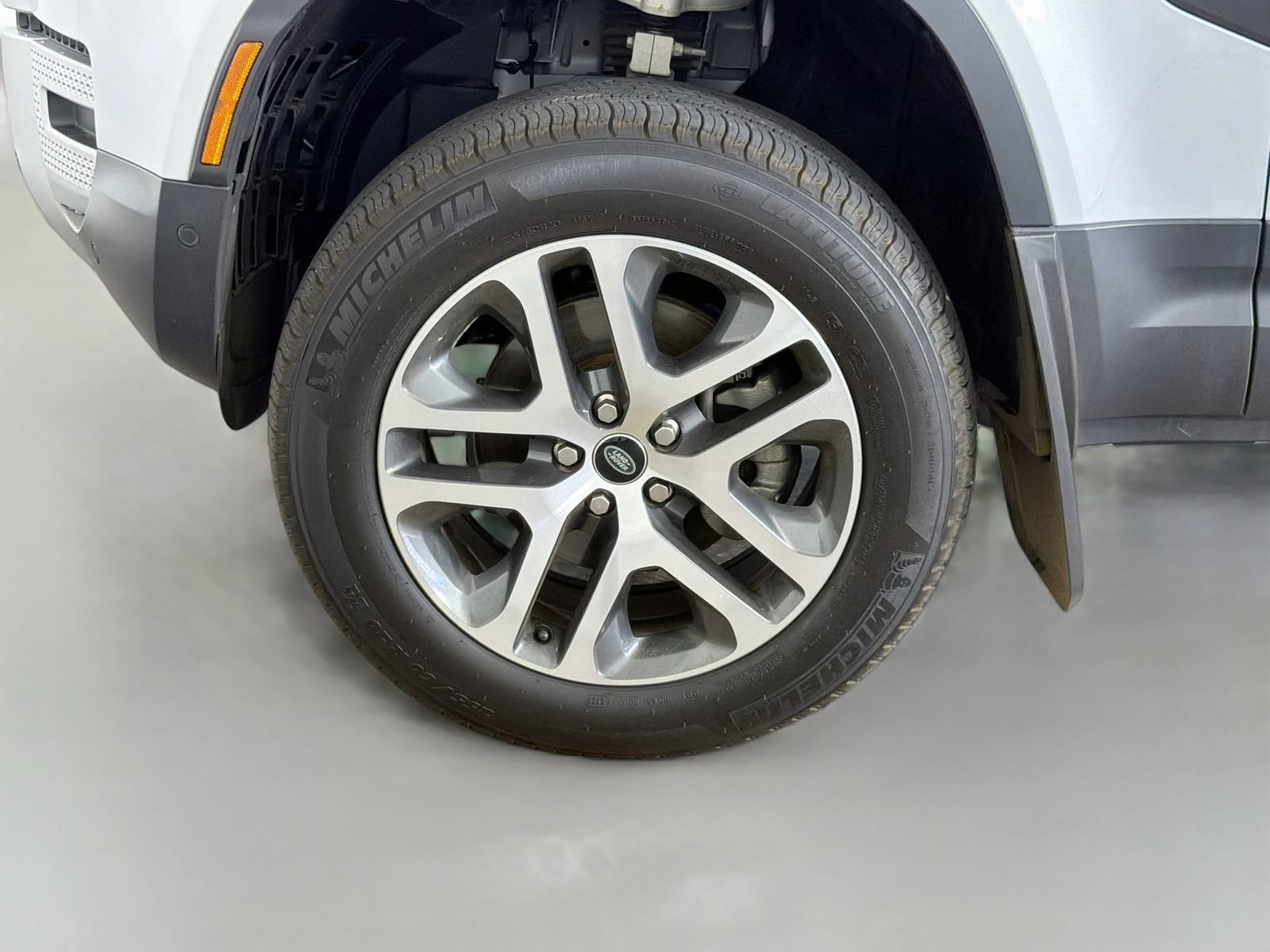 Used 2024 Land Rover Defender 110 S AWD/4WD image 37
