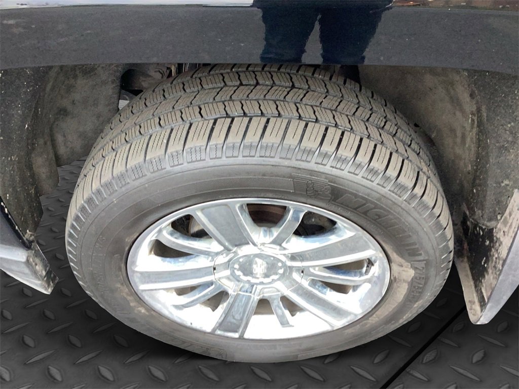 Used 2017 Chevrolet Silverado 1500 High Country image 33