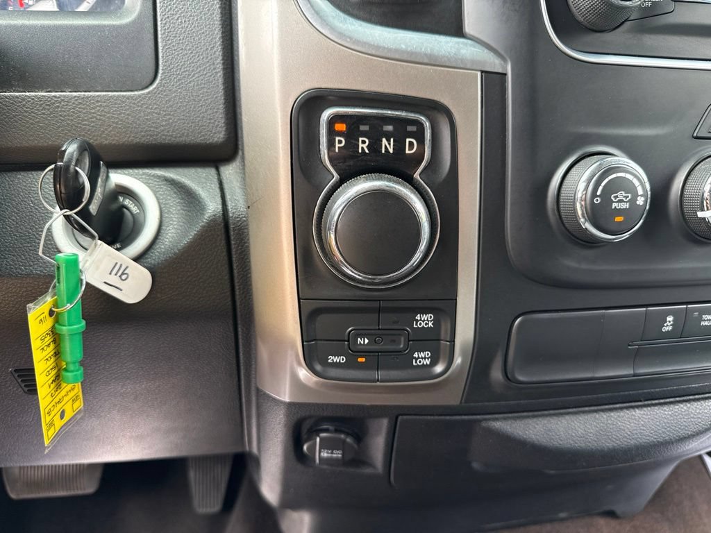 Used 2017 RAM 1500 Classic SLT AWD/4WD image 33