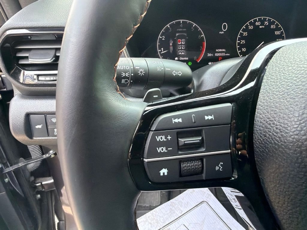 Used 2023 Honda Pilot TrailSport image 19