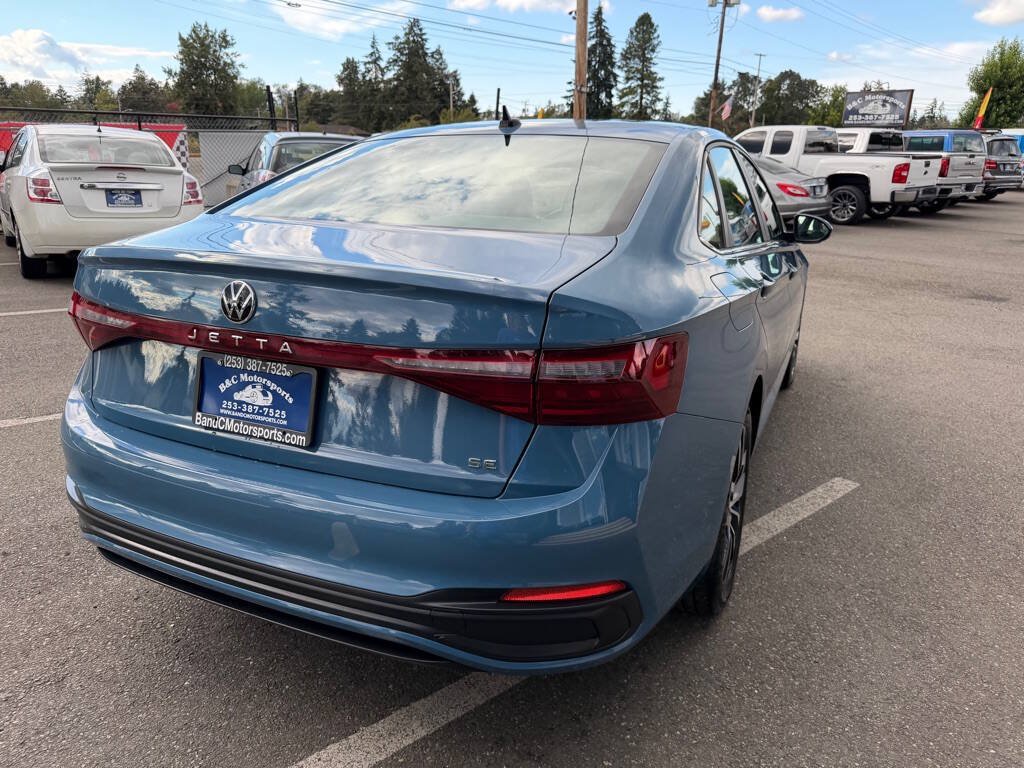 Used 2025 Volkswagen Jetta SE FWD image 6