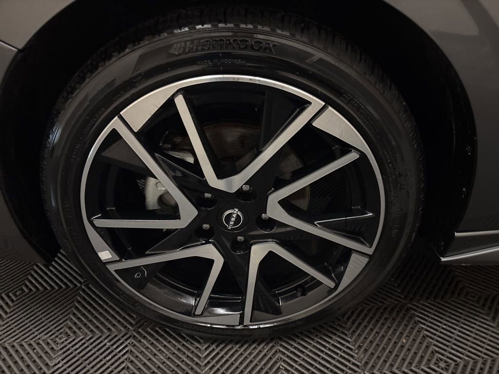 Used 2025 Nissan Sentra SR image 25