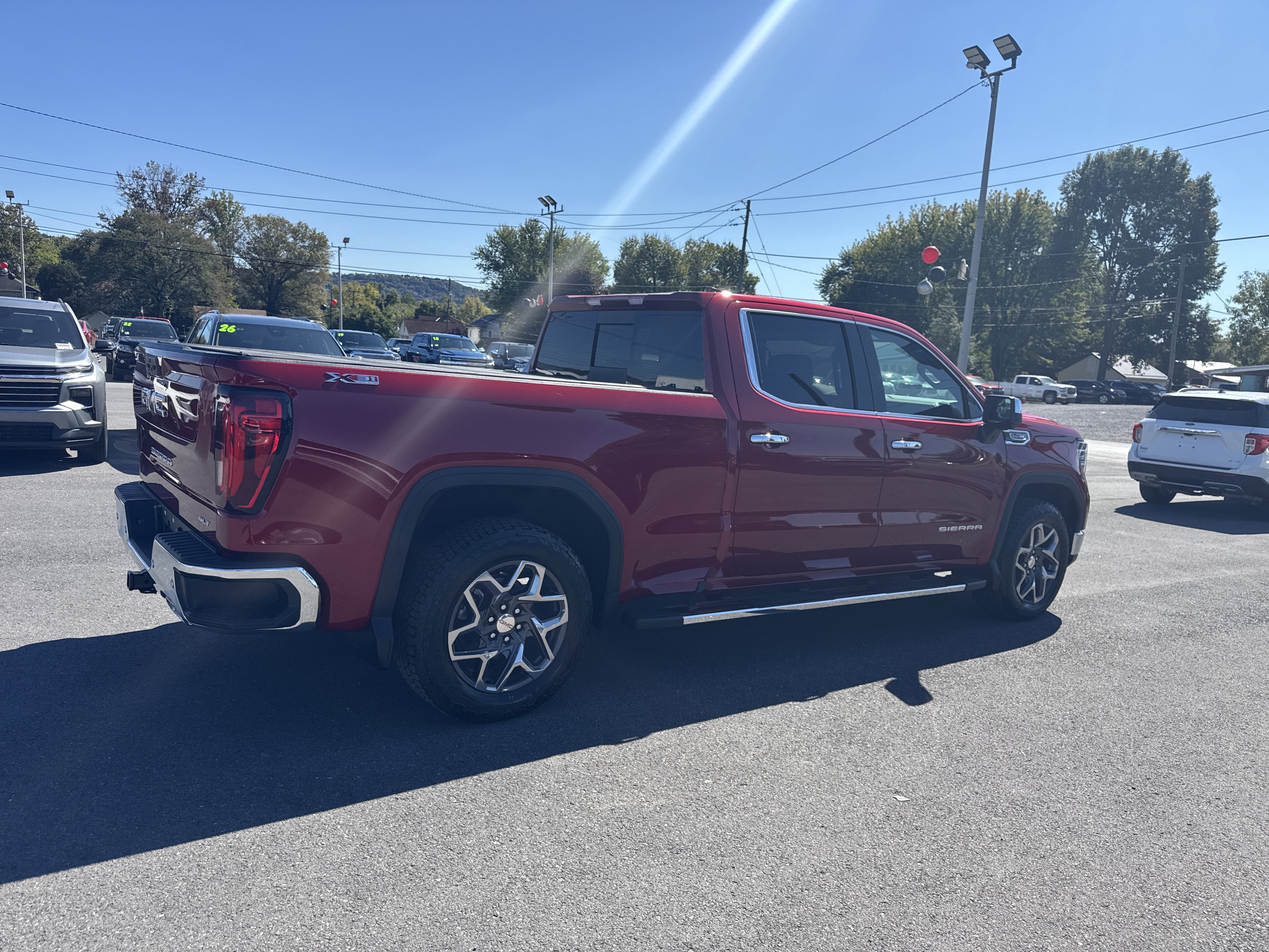 New 2026 GMC Sierra 1500 SLT w/ SLT Premium Package image 3
