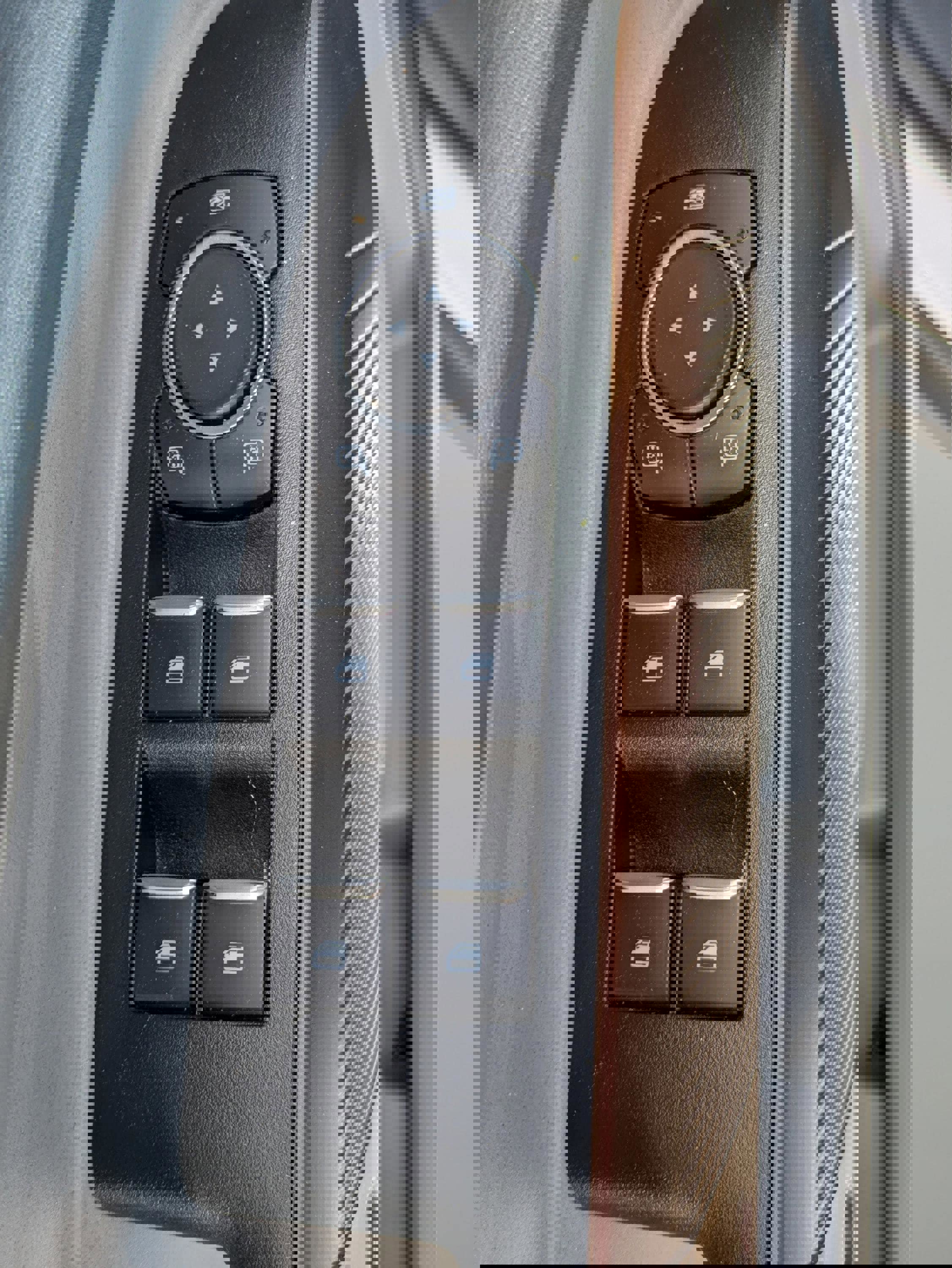 Used 2023 Ford Maverick Lariat w/ Lariat Luxury Package image 16