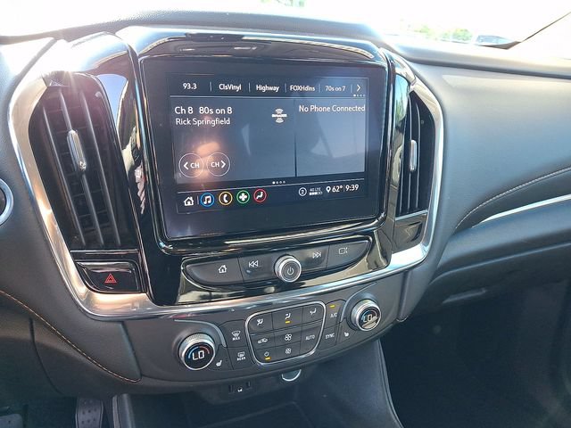 Used 2021 Chevrolet Traverse LT FWD image 17