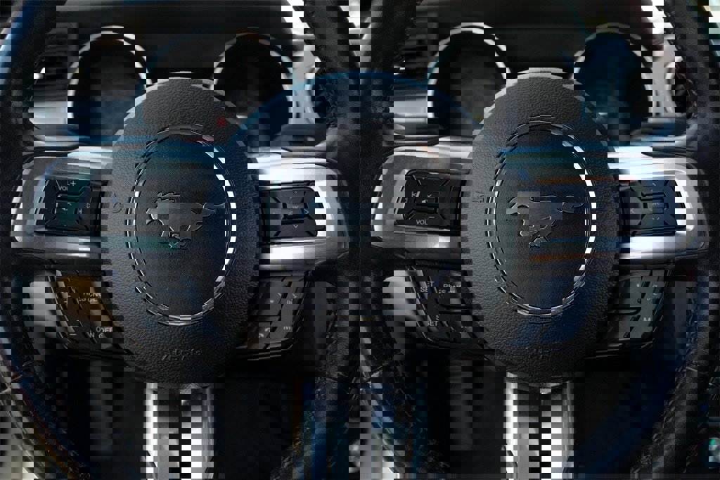 Used 2022 Ford Mustang Premium image 14