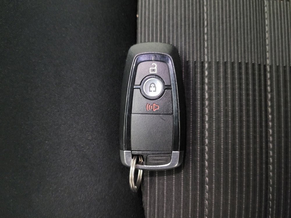 Used 2017 Ford Edge SEL FWD image 32