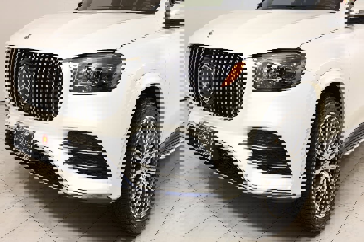 Used 2023 Mercedes-Benz GLS 580 4MATIC image 52