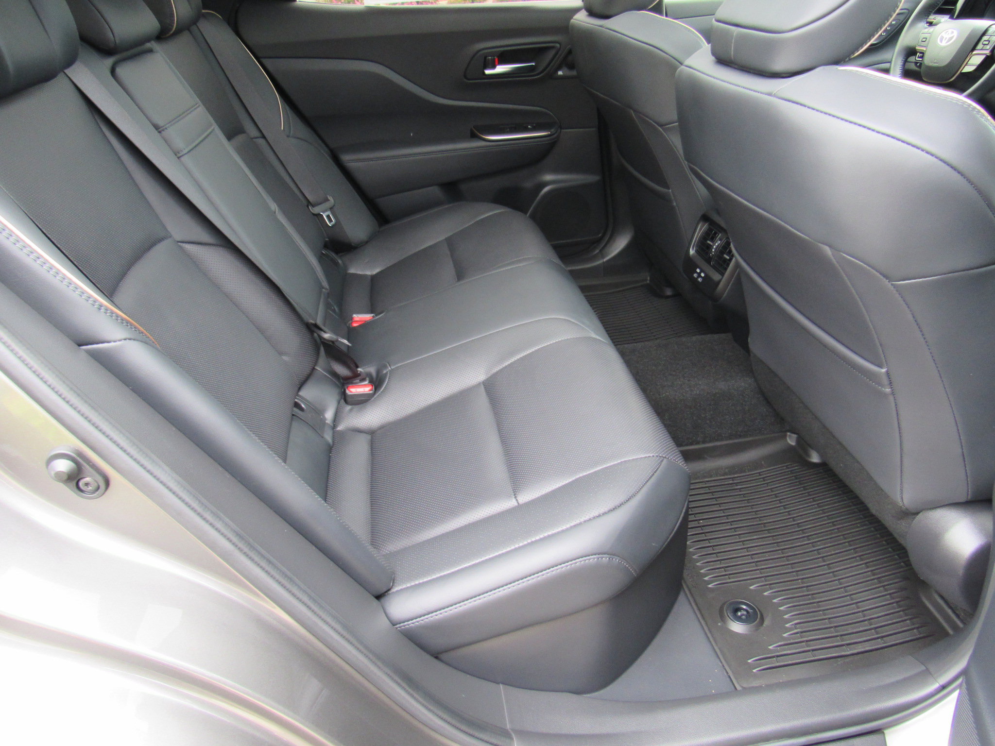 Used 2023 Toyota Crown AWD/4WD image 36