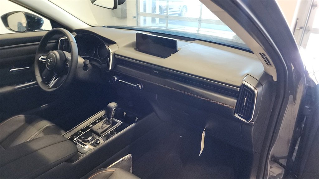 Used 2025 MAZDA CX-50 AWD 2.5 S w/ Cargo Package image 16