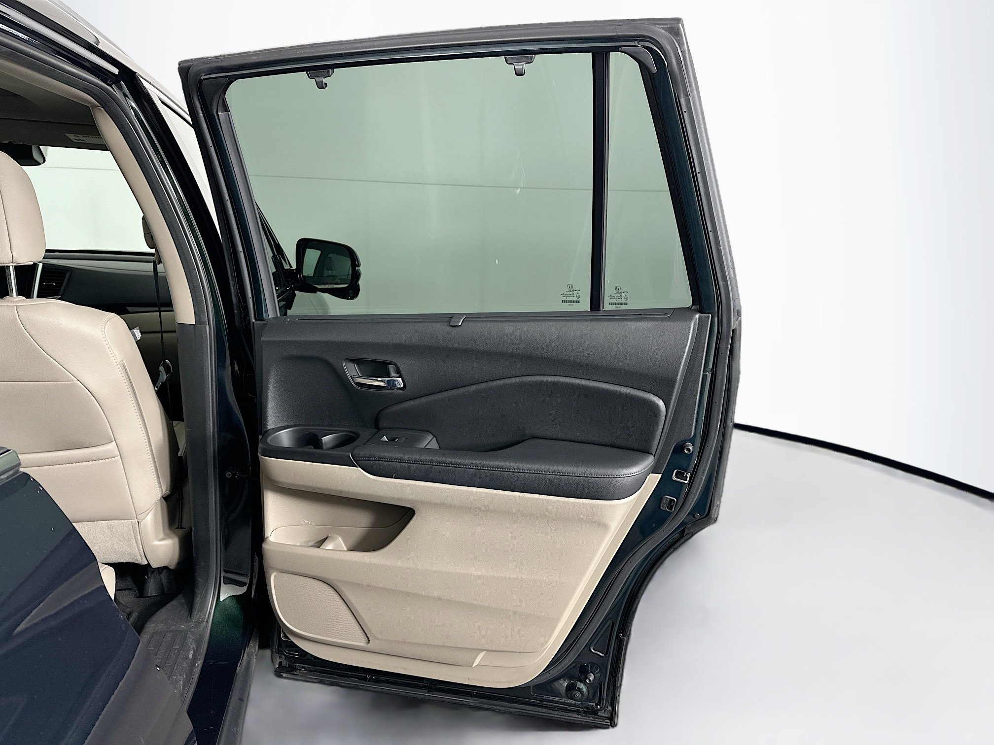 Used 2017 Honda Pilot Touring image 31