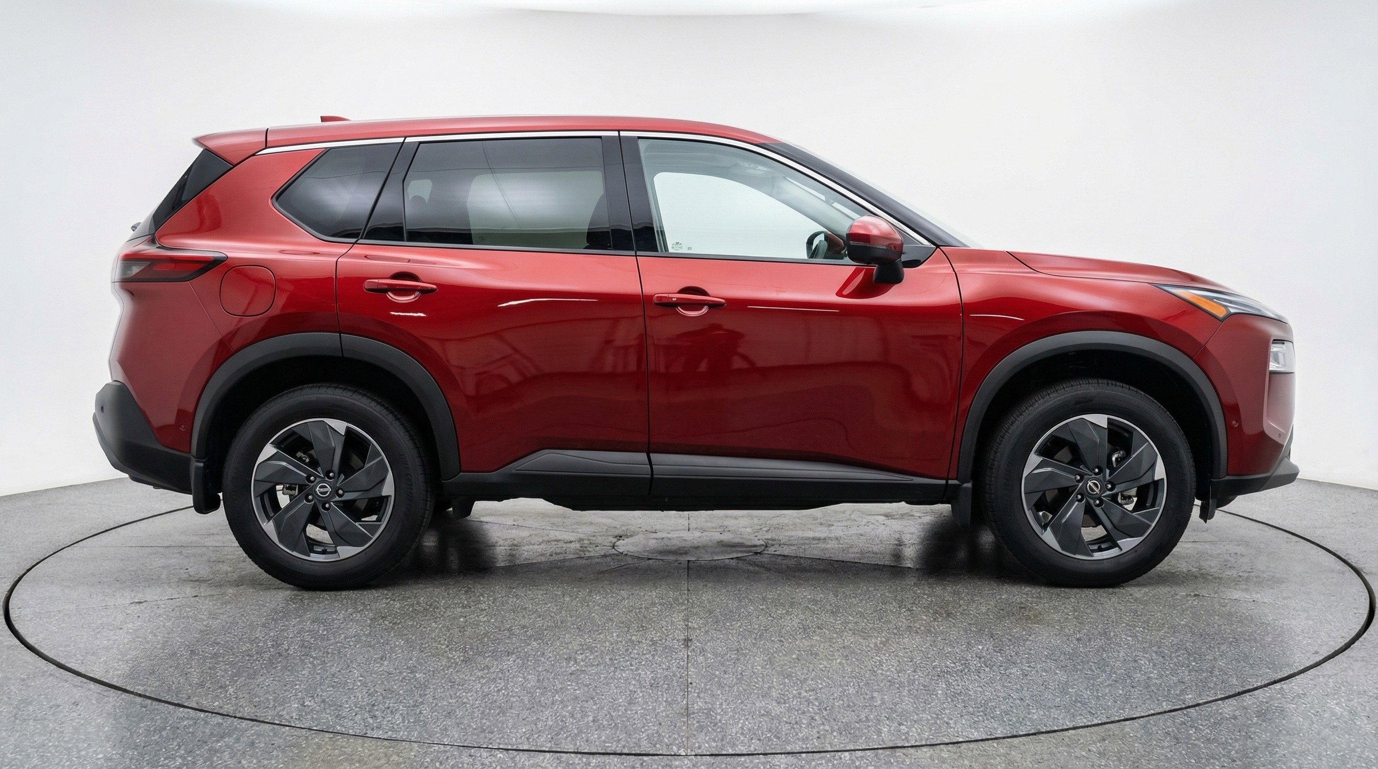 Used 2025 Nissan Rogue SV image 11