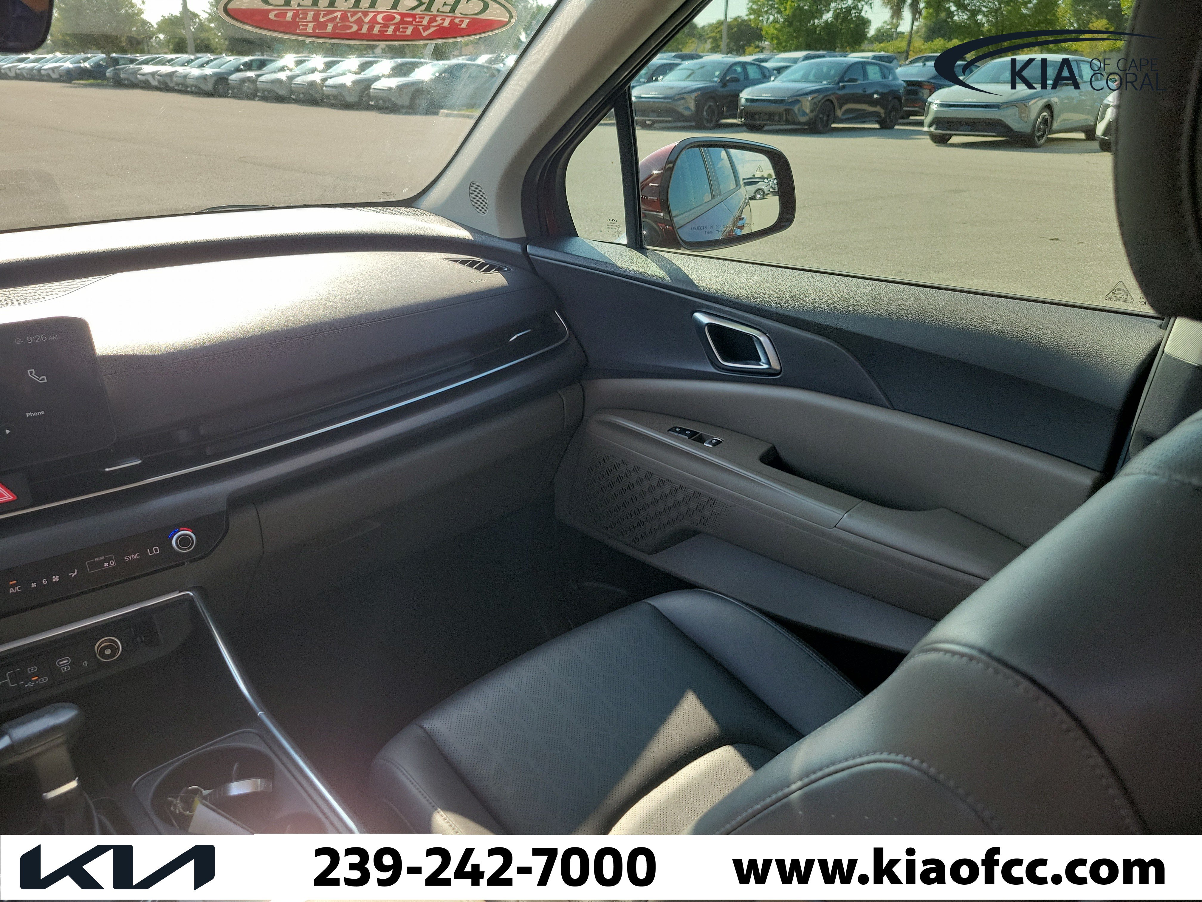 Certified 2025 Kia Carnival EX FWD image 18