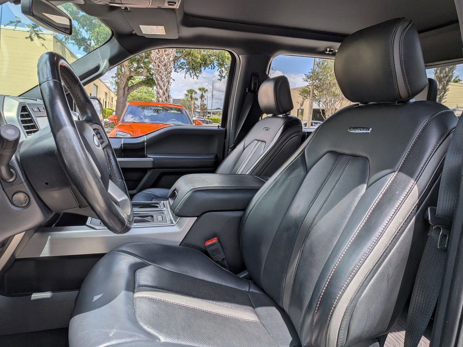 Used 2019 Ford F150 Platinum w/ Equipment Group 701A Luxury image 5