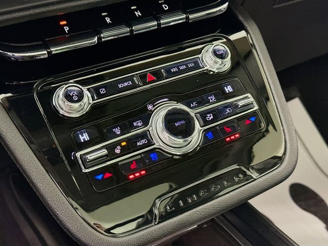 Used 2020 Lincoln Corsair Reserve w/ Equipment Group 201A image 16