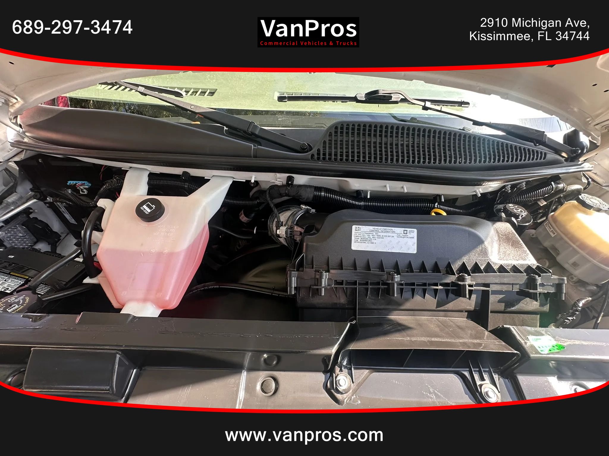Used 2021 Chevrolet Express 2500 w/ Driver Convenience Package RWD image 16