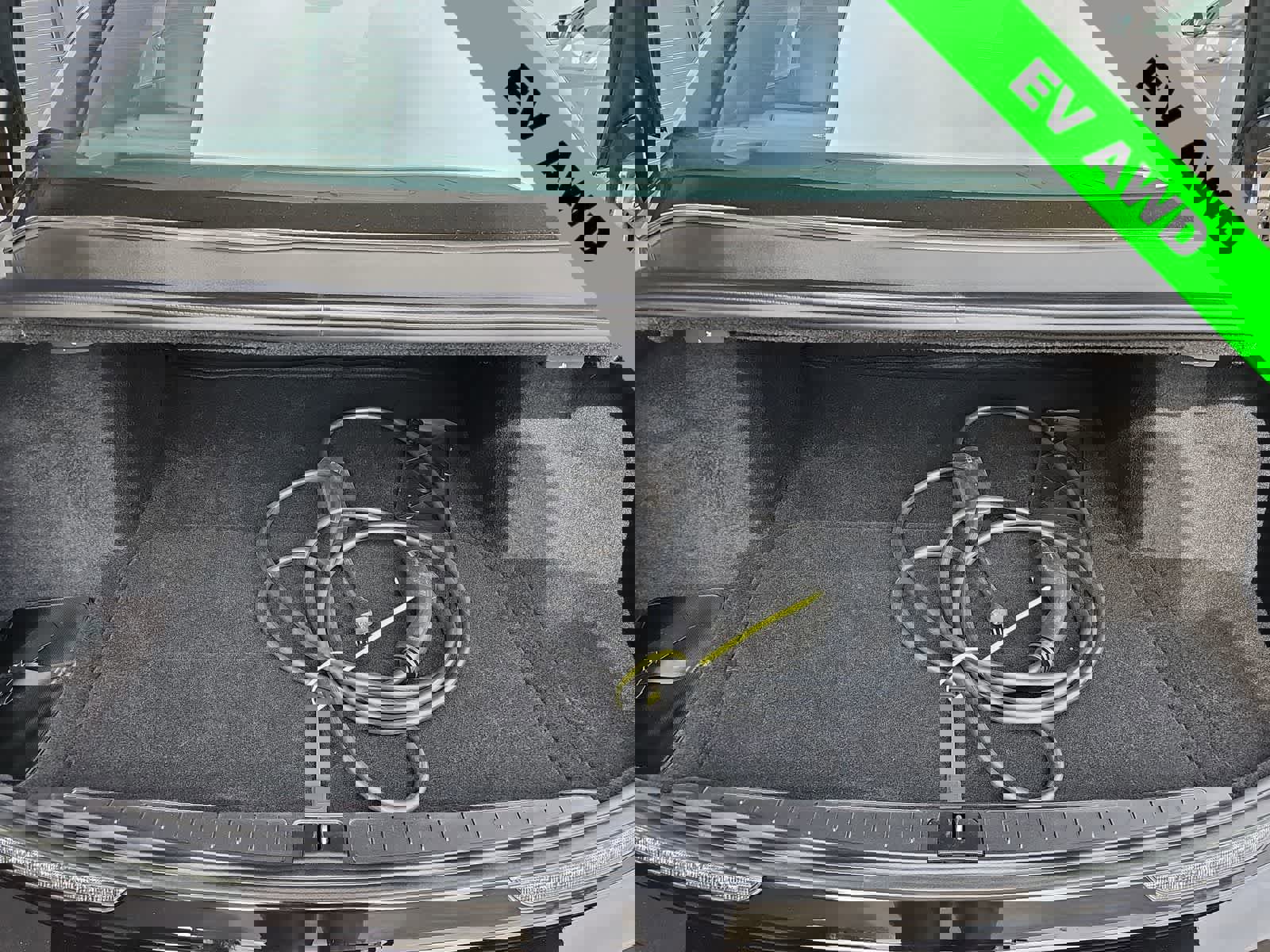 Used 2024 Lucid Air Touring image 23