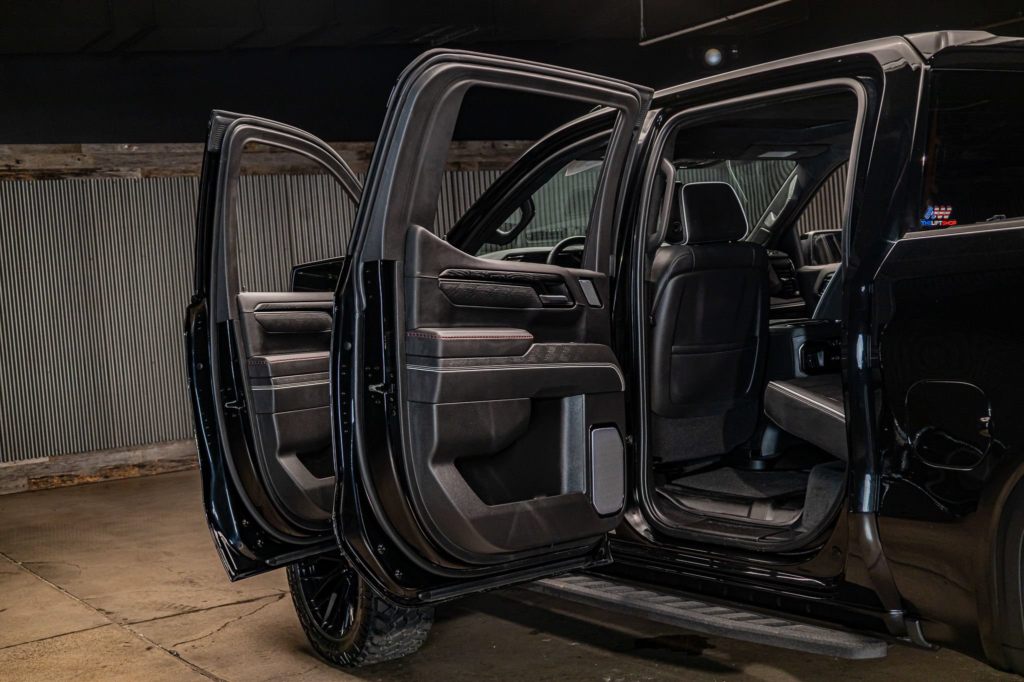 Used 2024 GMC Sierra 1500 AT4X AWD/4WD image 29