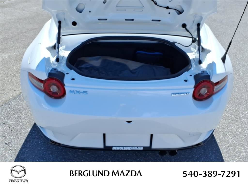 New 2025 MAZDA MX-5 Miata RF Club image 8