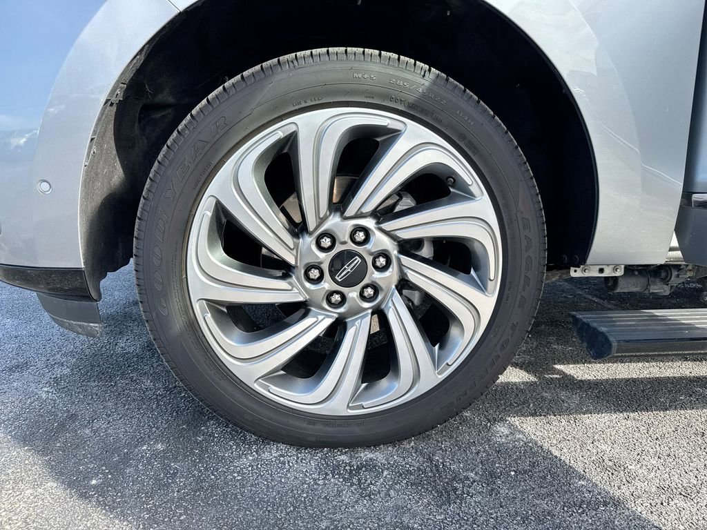 Used 2023 Lincoln Navigator Reserve image 29