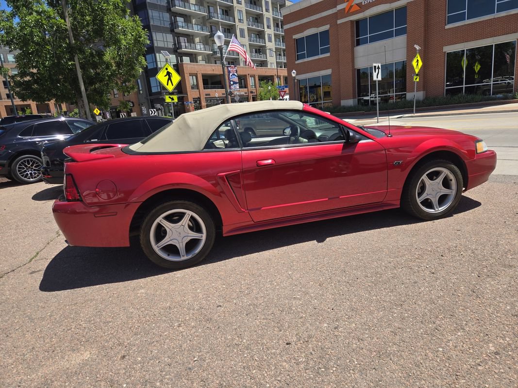 Used 2000 Ford Mustang GT RWD image 12