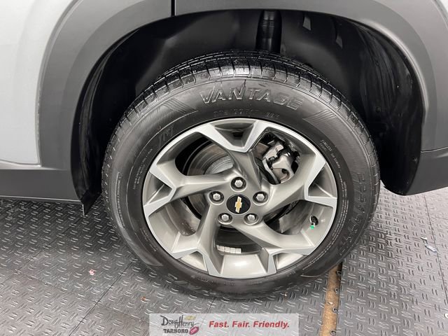 Used 2025 Chevrolet Trax LT image 19