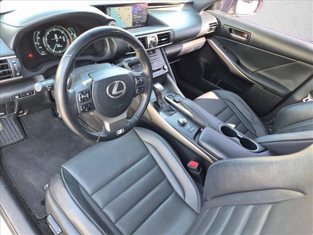 Used 2019 Lexus IS 350 F Sport w/ F Sport Package RWD image 10